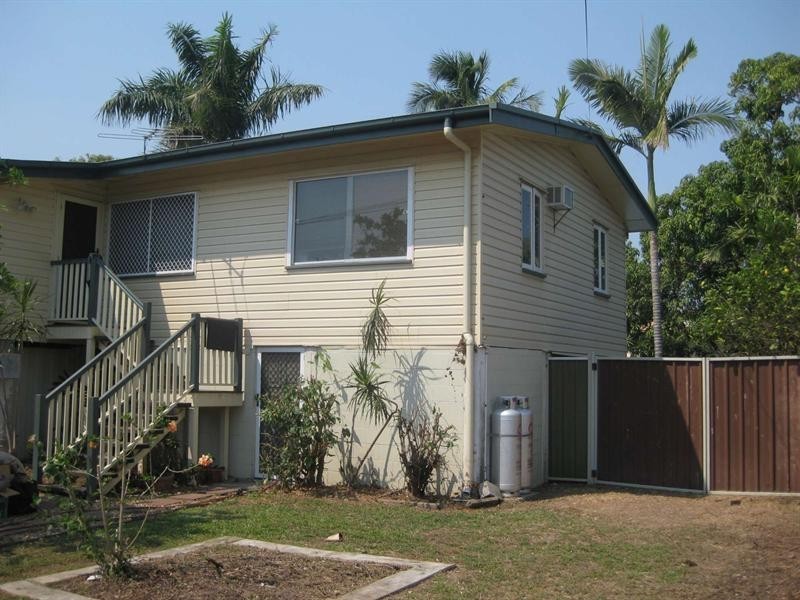 4 Brett Street, Cranbrook QLD 4814