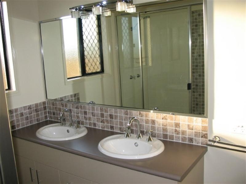 113 Shutehaven Circuit, Bushland Beach QLD 4818