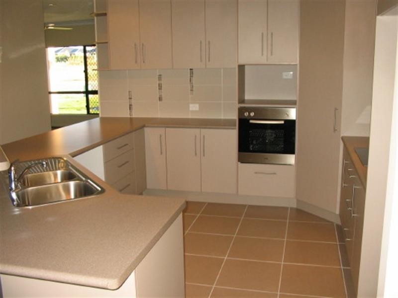 113 Shutehaven Circuit, Bushland Beach QLD 4818