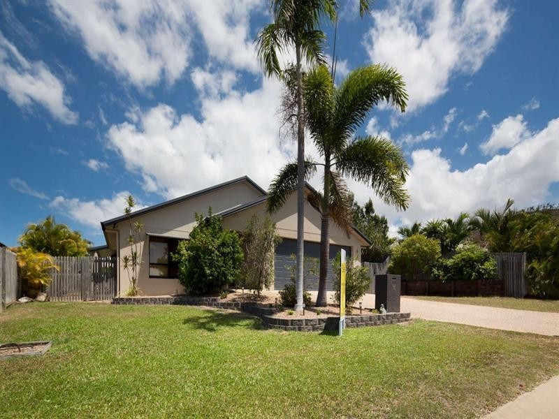 11 Fuji Court, Mount Louisa QLD 4814