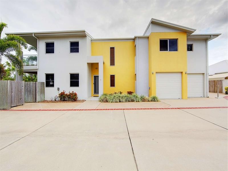 34 Golf Links Drive, Kirwan QLD 4817