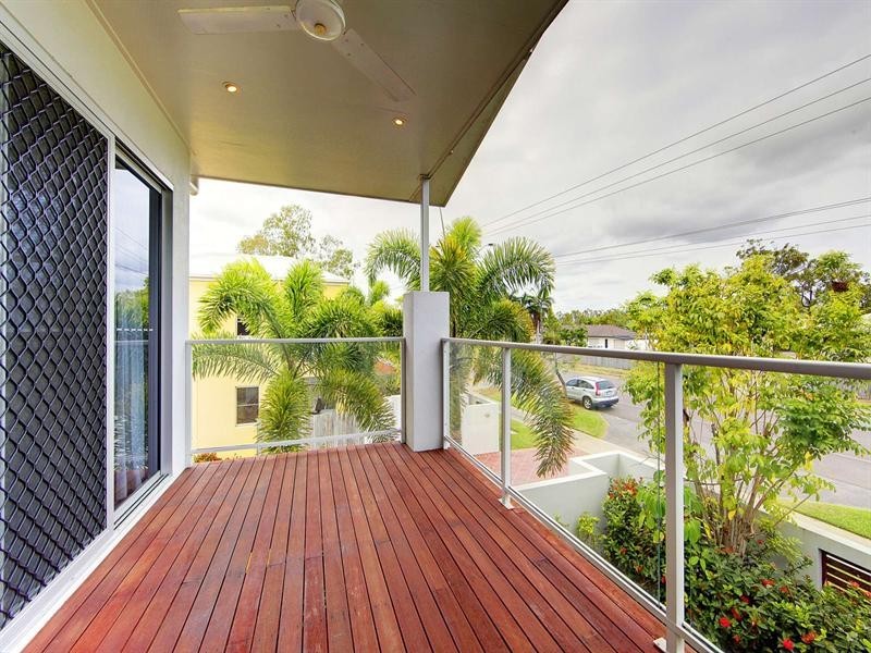 34 Golf Links Drive, Kirwan QLD 4817