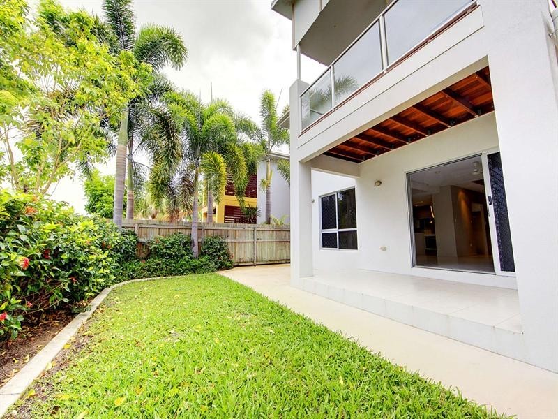 34 Golf Links Drive, Kirwan QLD 4817