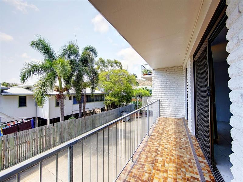 3/143 Eyre Street, North Ward QLD 4810