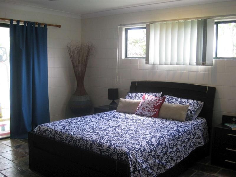 4 Luke Court, Bushland Beach QLD 4818