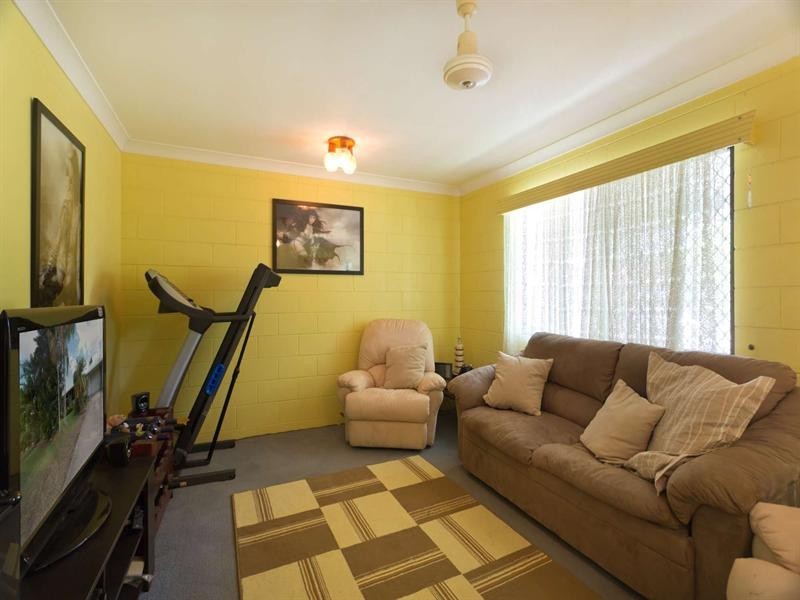 80 Whitsunday Drive, Kirwan QLD 4817