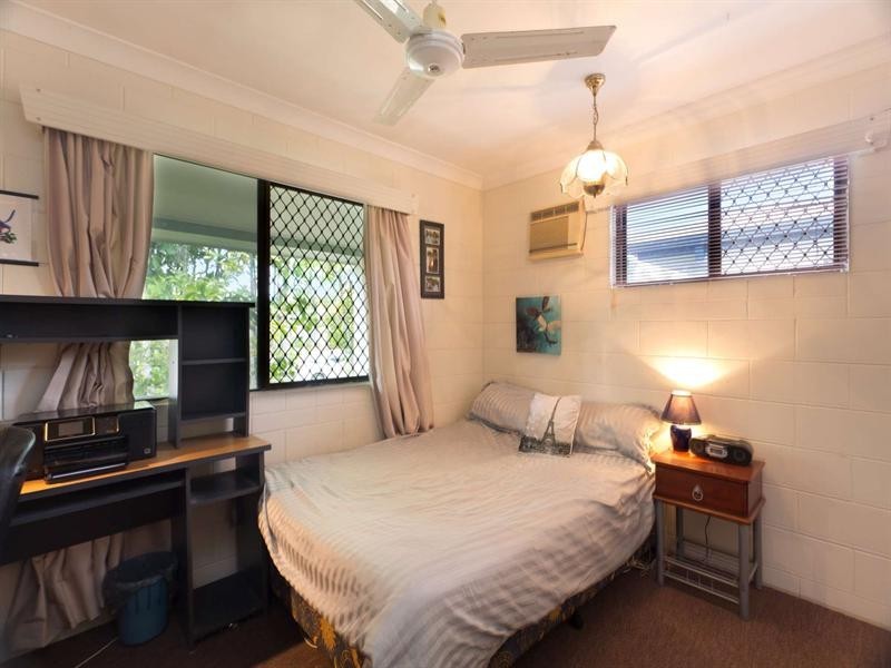 80 Whitsunday Drive, Kirwan QLD 4817