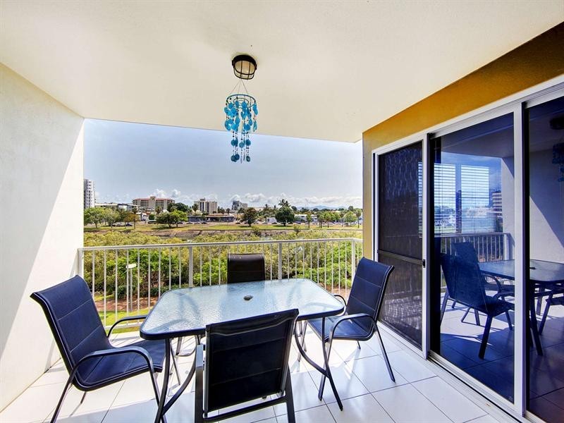 37/11-17 Stanley Street, Townsville City QLD 4810