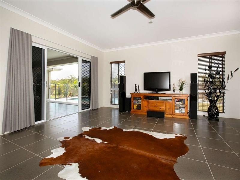 9 Hinton Court, Deeragun QLD 4818