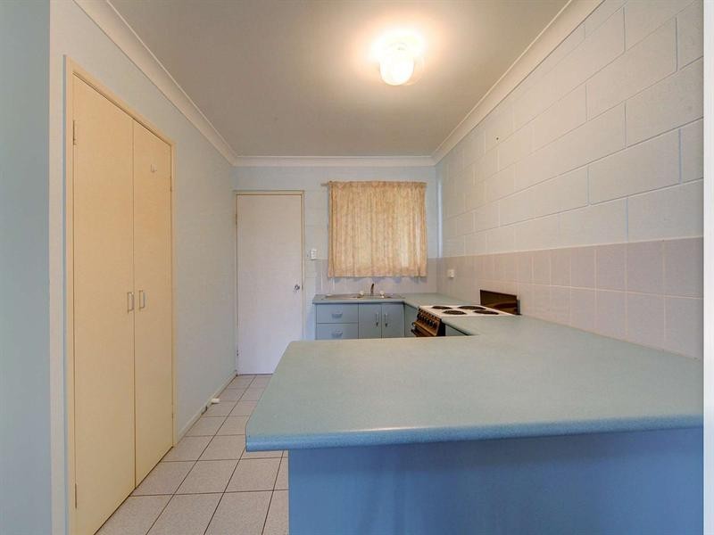 4/32 Henry Street, West End QLD 4810