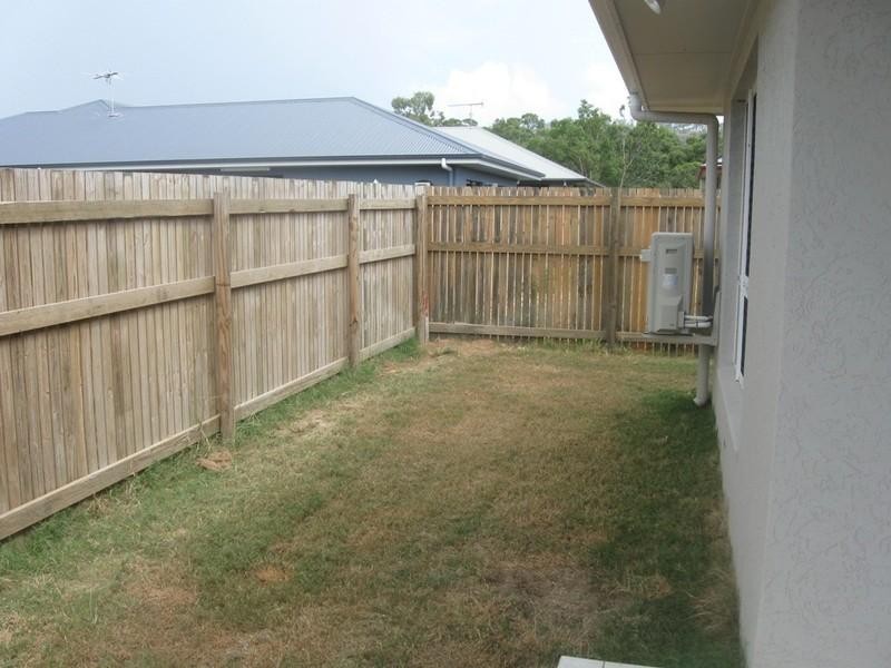 19 Kroymans Drive, Mount Louisa QLD 4814