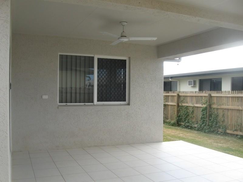 19 Kroymans Drive, Mount Louisa QLD 4814