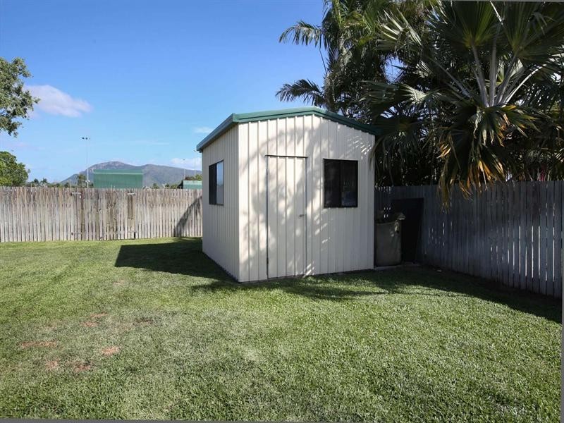 8 Peppertree Street, Kirwan QLD 4817