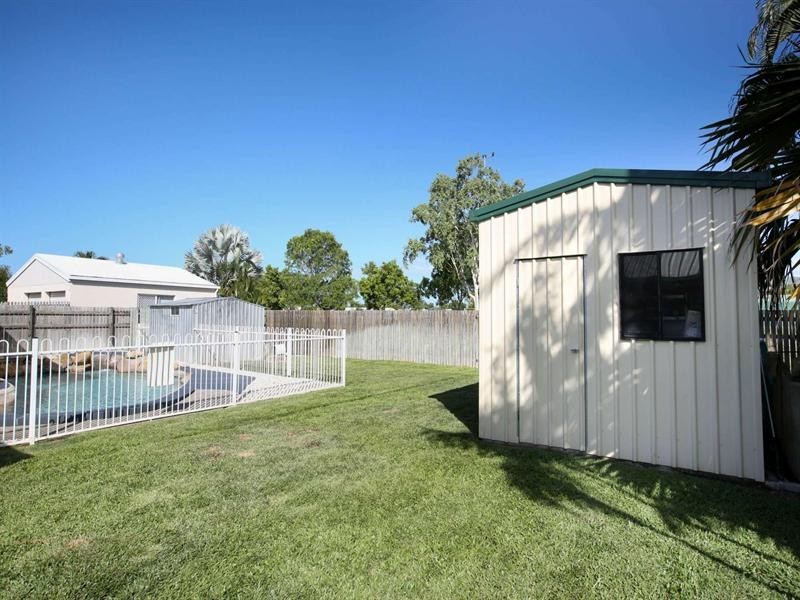 8 Peppertree Street, Kirwan QLD 4817