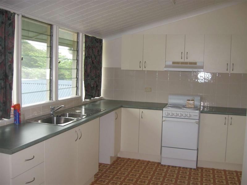 2 Lenning Place, Nome QLD 4816