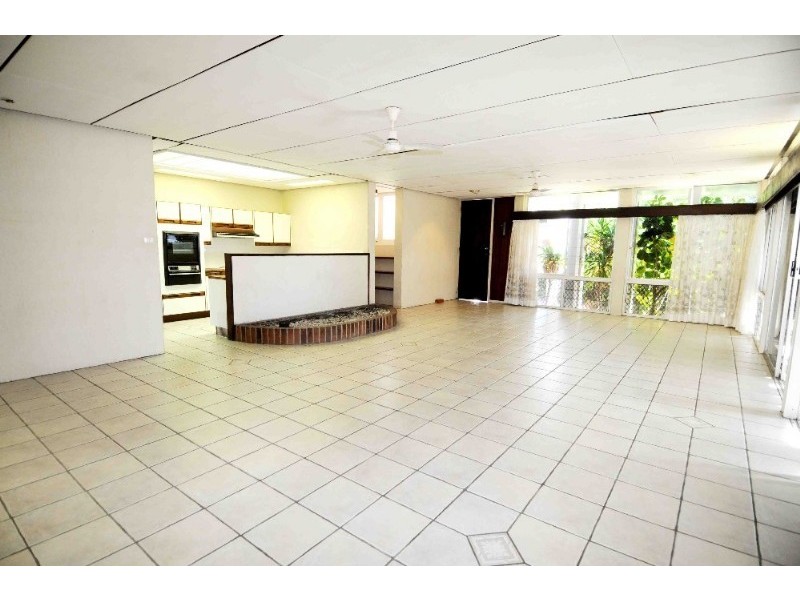 53 The Esplanade, Pallarenda QLD 4810