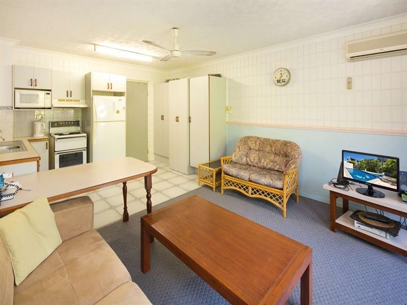 4/270 Walker Street, Townsville City QLD 4810