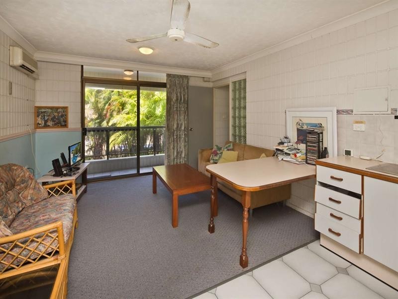 4/270 Walker Street, Townsville City QLD 4810