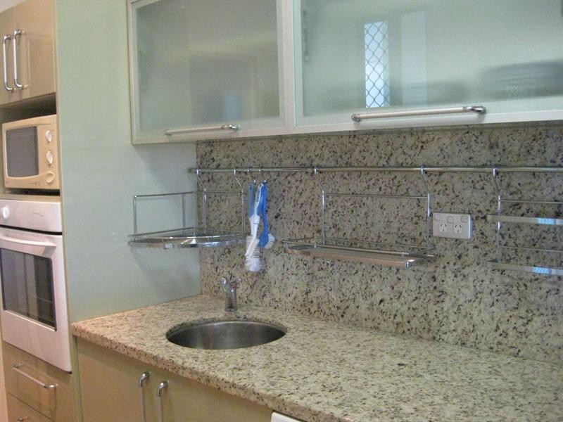 17/15 Hale Street, North Ward QLD 4810