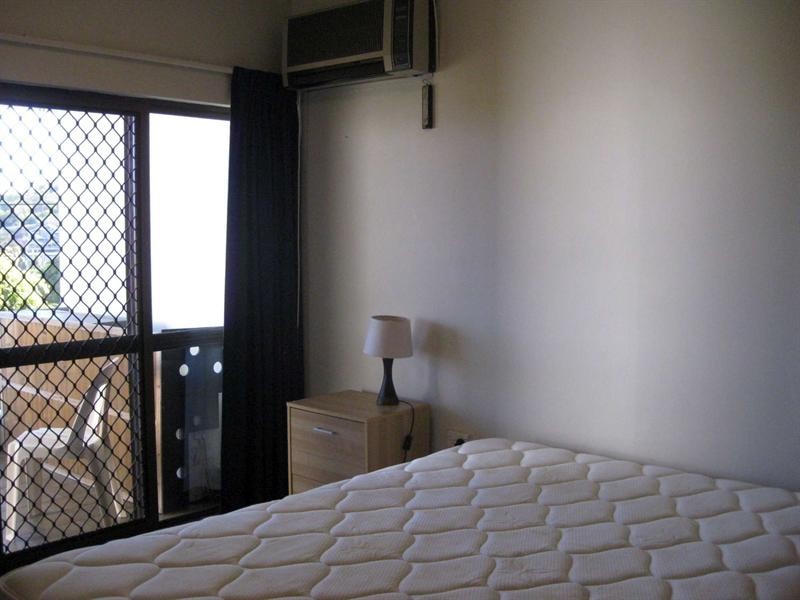 17/15 Hale Street, North Ward QLD 4810