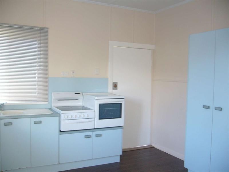 40 Nix Street, West End QLD 4810