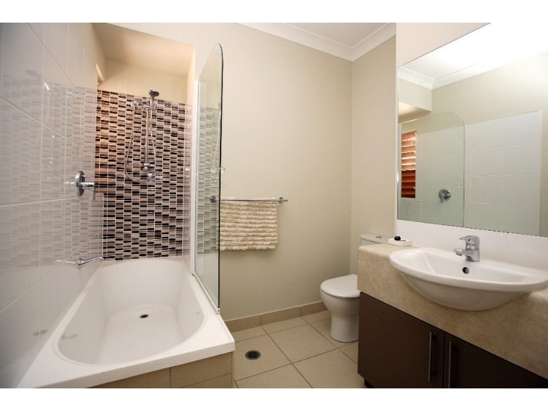 52/42 Warburton Street, North Ward QLD 4810