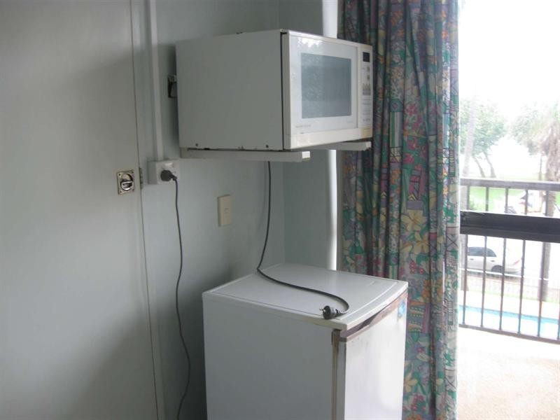 111/75 The Strand, North Ward QLD 4810