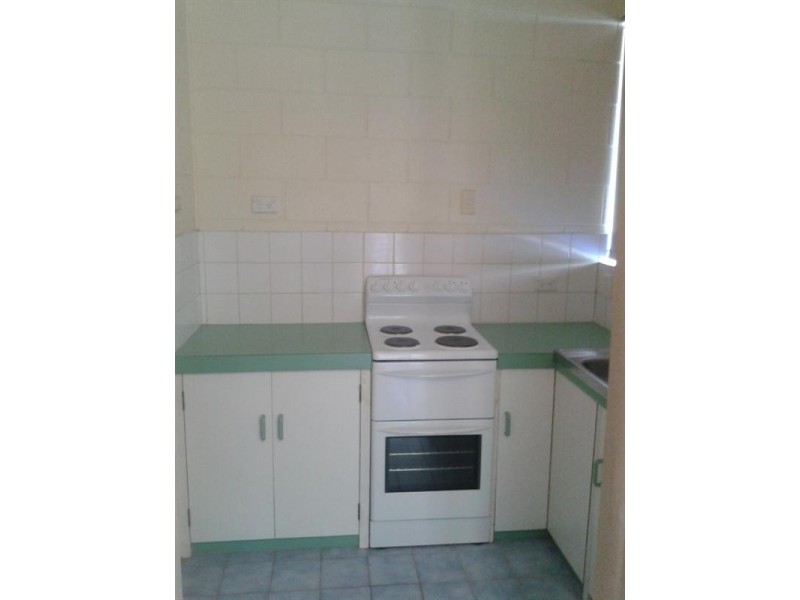 4/76 Cook Street, North Ward QLD 4810