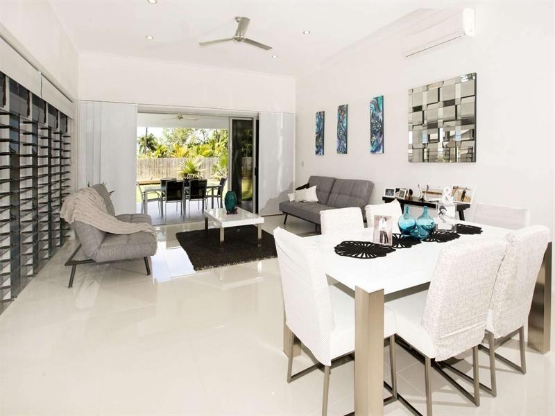 21 Beach Oak Drive, Mount Low QLD 4818