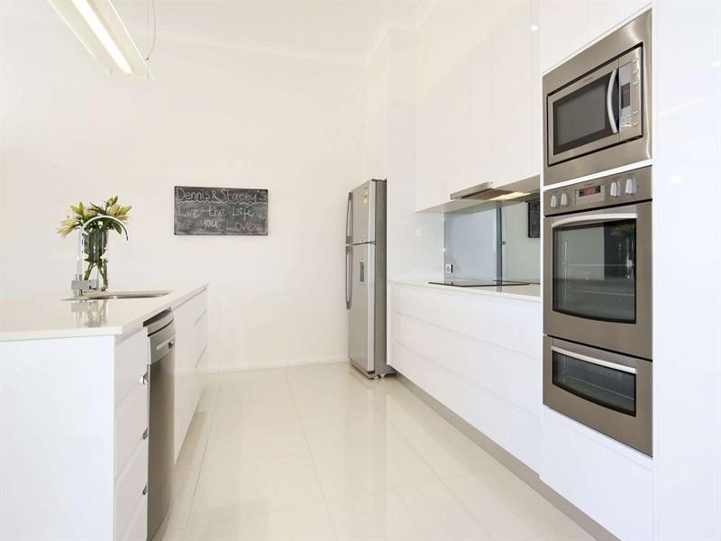 21 Beach Oak Drive, Mount Low QLD 4818