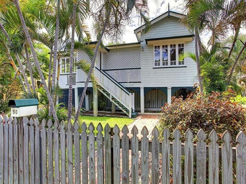 90 Queens Road, Hermit Park QLD 4812