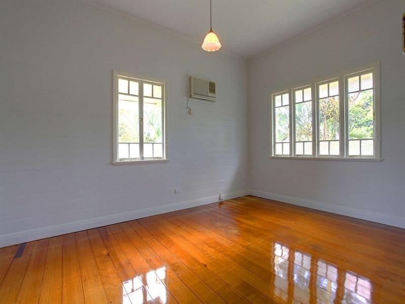 90 Queens Road, Hermit Park QLD 4812