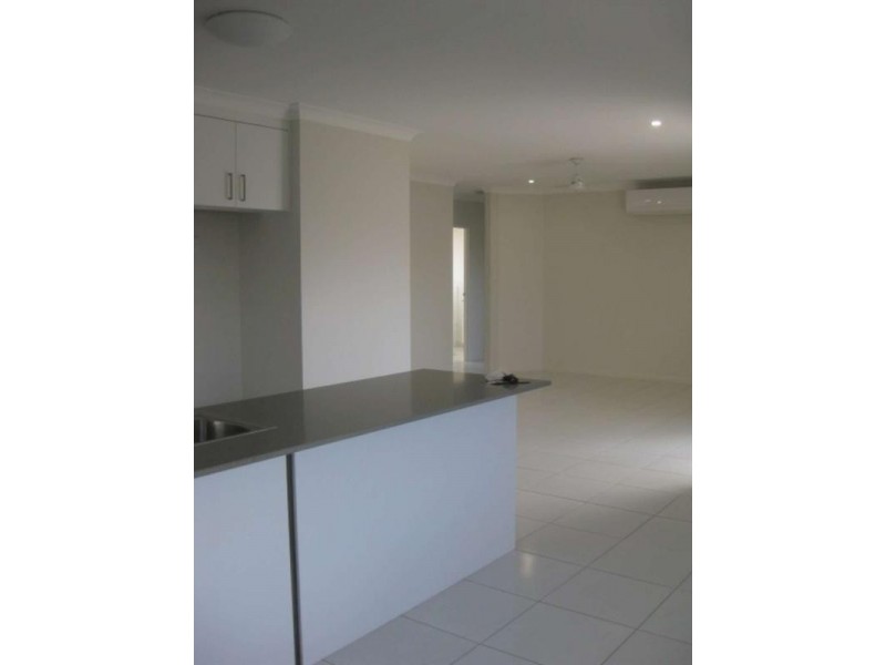 53 Kinnardy Street, Burdell QLD 4818