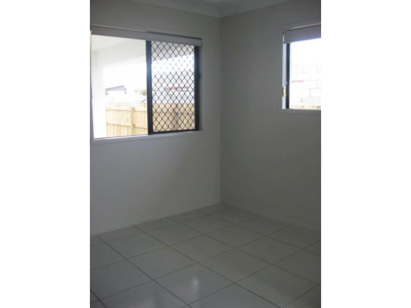 53 Kinnardy Street, Burdell QLD 4818