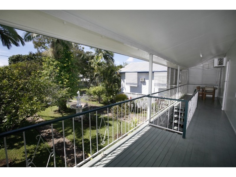 18 Estate Street, West End QLD 4810