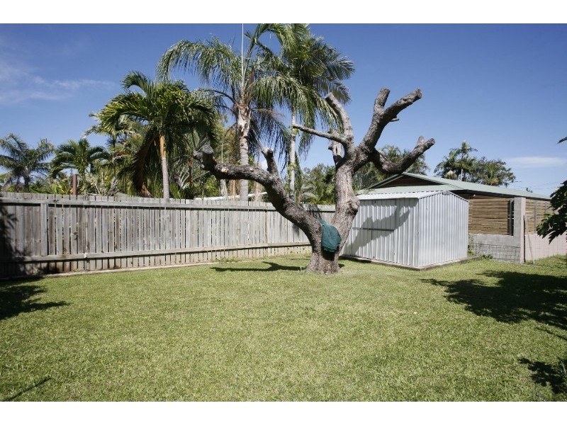 18 Estate Street, West End QLD 4810