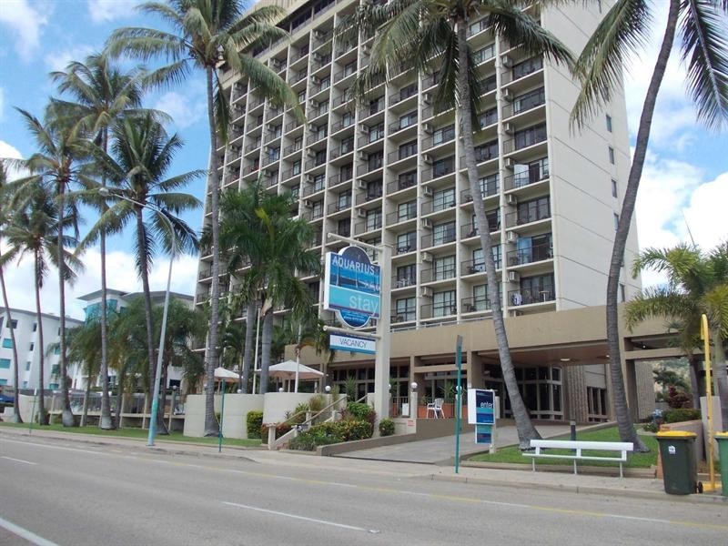 303/75 The Strand, North Ward QLD 4810