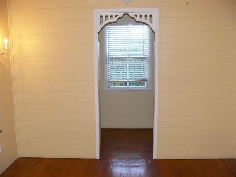 16 Stanton Terrace, North Ward QLD 4810