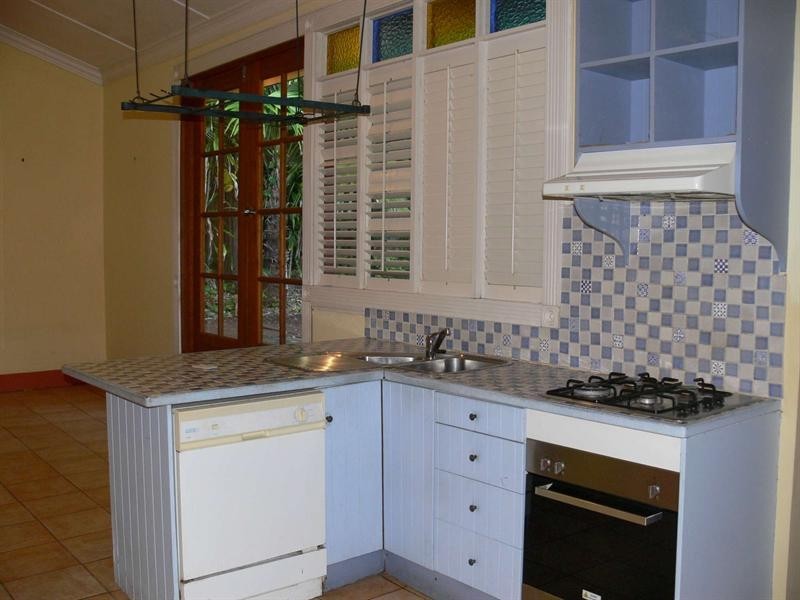 16 Stanton Terrace, North Ward QLD 4810