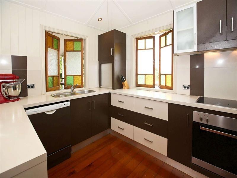 11 Cannan Street, South Townsville QLD 4810