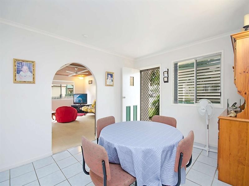 4 Durack Street, Douglas QLD 4814