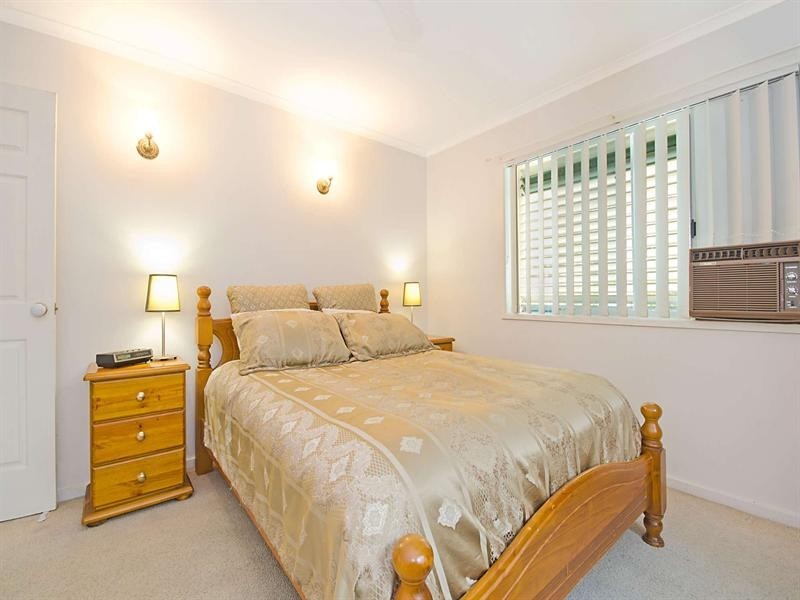 4 Durack Street, Douglas QLD 4814