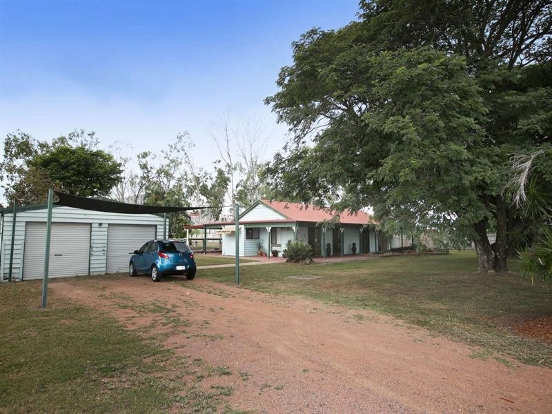 30 Golf Links Drive, Kirwan QLD 4817