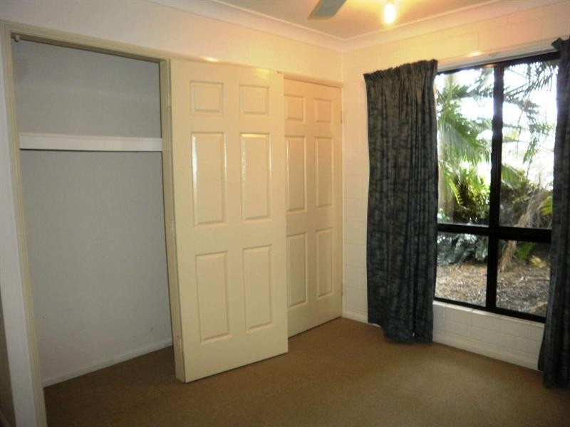 18 Mendi Drive, Bushland Beach QLD 4818