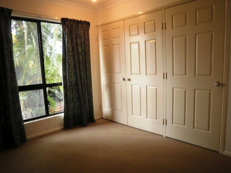 18 Mendi Drive, Bushland Beach QLD 4818