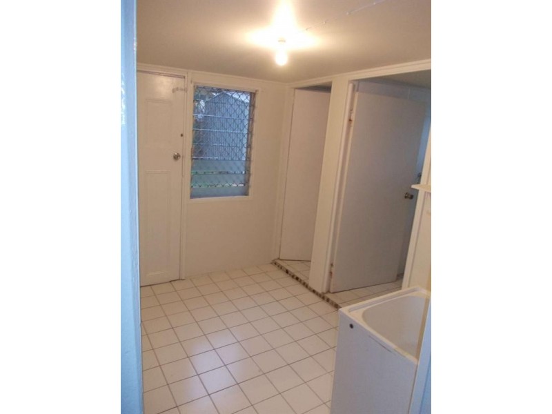 58 Morris Street, West End QLD 4810