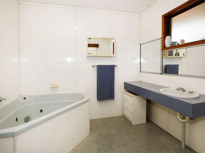 1333 Riverway Drive, Kelso QLD 4815