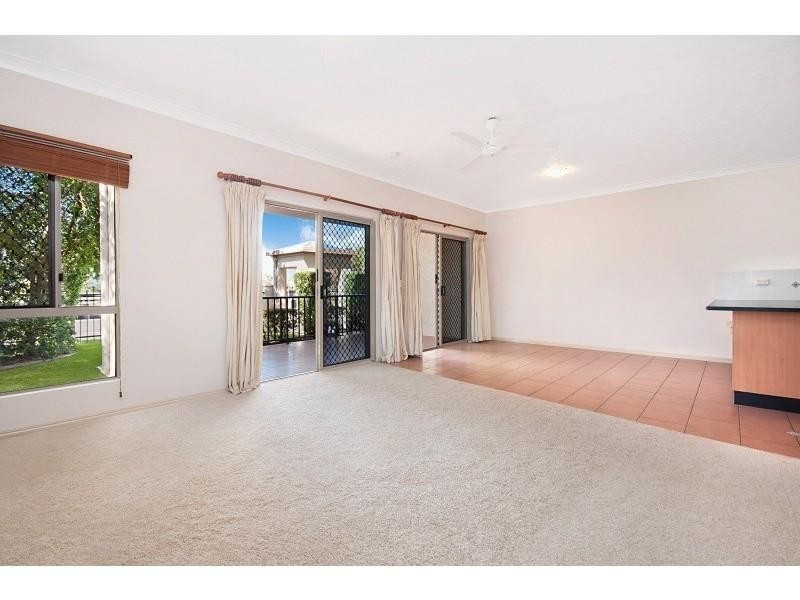 6/2-4 Macrossan Street, South Townsville QLD 4810