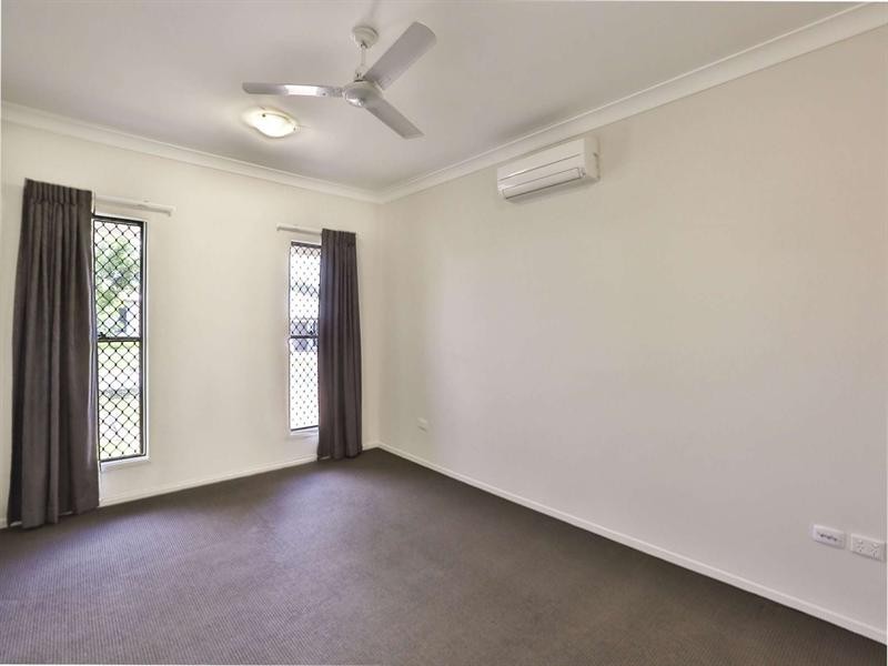 5 Yanooa Court, Bushland Beach QLD 4818