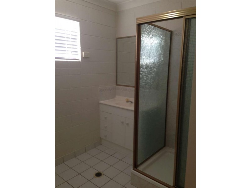 3/36 Henry Street, West End QLD 4810